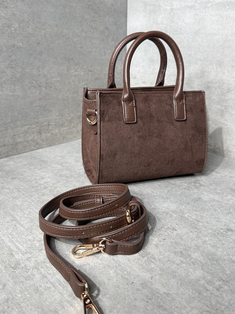coffee handtasche braun Velours mit Gurt und goldenen details