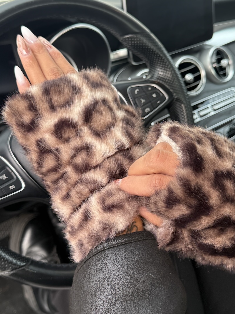 Elegante Handstulpen aus Kunstfell für Damen Marco Moda Handschuhe